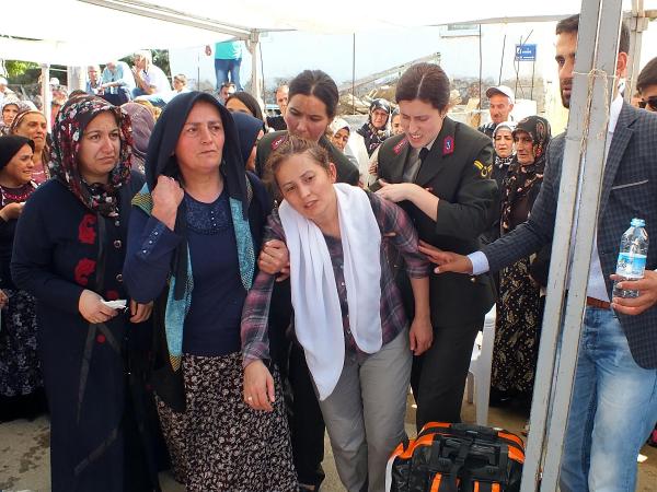 Şehit uzman çavuş Mehmet Koçak'ın baba ocağında hüzün (2)