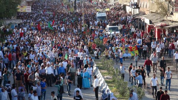 Cizre'de olaylar sırasında ölen genç, toprağ verildi