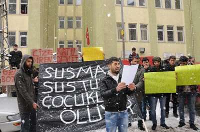 Cöder'li öğrenciler Cizre olaylarını kınadı