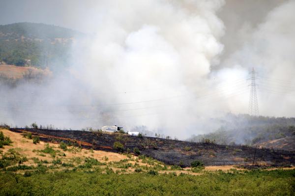 Askeri bölgede çıkan yangına TOMA'larla müdahale