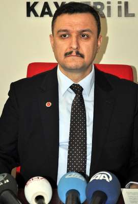 SP'li Tongüç: Paris saldırısı, İslamofobiyanın sonucudur