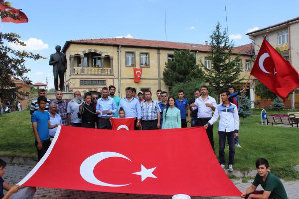 Tomarza'da terör protesto edildi