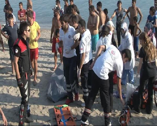 17 yaşındaki genç arkadaşlarının gözü önünde boğuldu