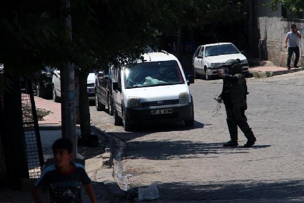Şırnak valiliği önünde şüpheli çanta paniği