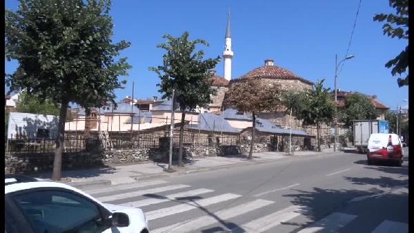 UNESCO'nun kültür mirasına aldığı tarihi Osmanlı hamamı yıkılmaya terk edildi