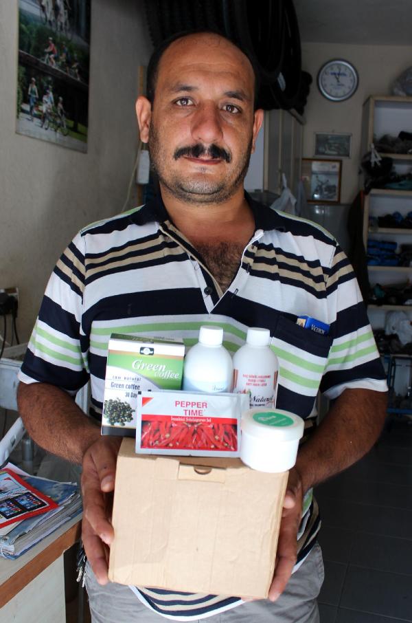 Telefon beklerken, kargodan biber tohumu ve krem çıktı