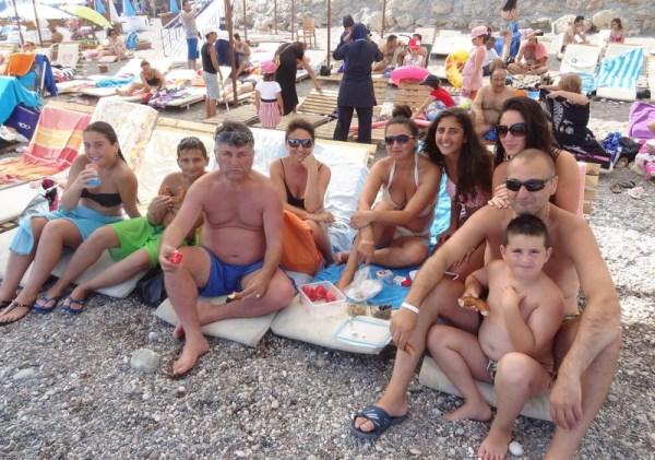 Hollanda’da yaşayan gurbetçilerin Antalya’da tatil keyfi
