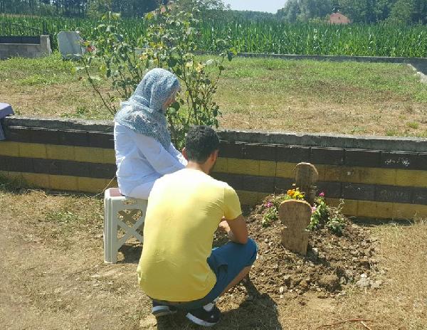 Kenan Sofuoğlu, oğlunun mezarı başından fotoğraf paylaştı