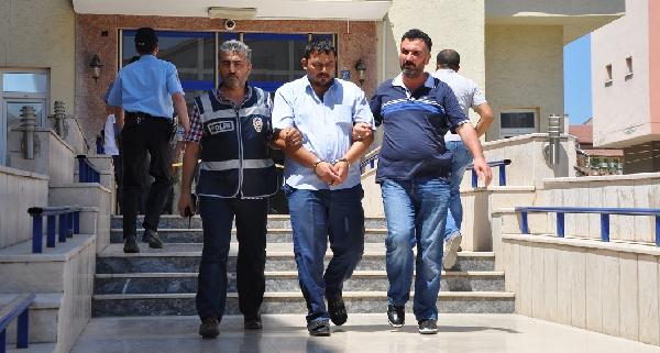 Babasının boğazını kesip polisi aradı (2)