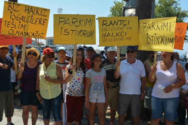 Dikili'de 'işgalci' tepkisi sürüyor