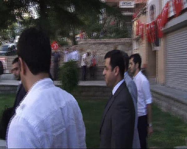 Selahattin Demirtaş'a protesto