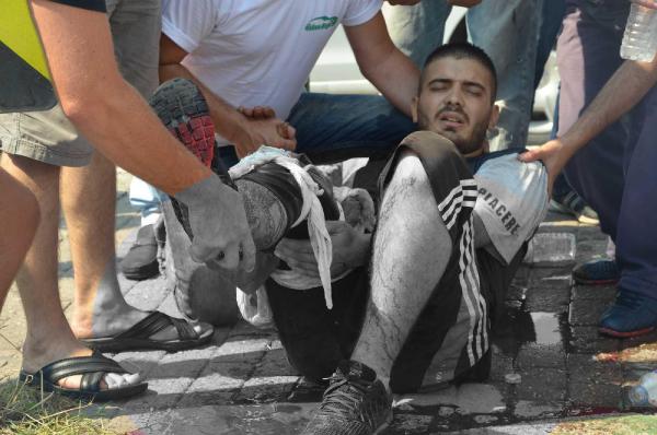 Trafik ışıklarında pompalı dehşet: 3 yaralı