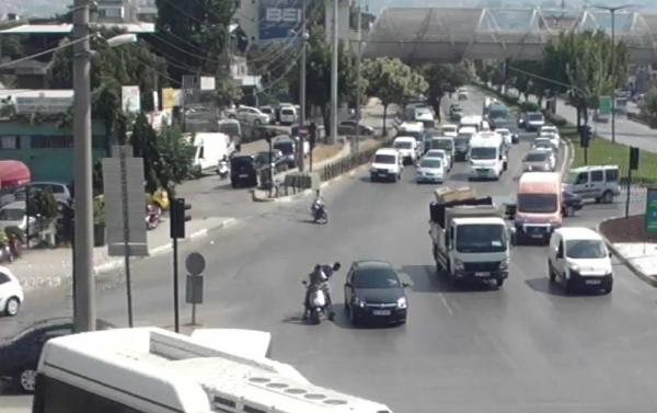 Trafik ışıklarında pompalı dehşet: 3 yaralı (2)
