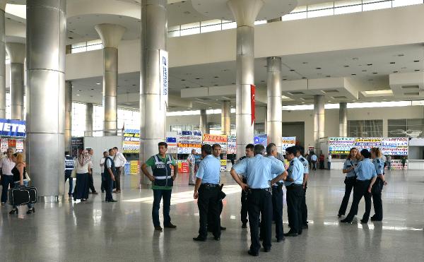 Kayseri'de 130 polisle otogar denetimi
