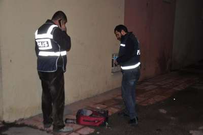 Sağlık ocağı yanına bırakılan valiz bomba paniğine yol açtı