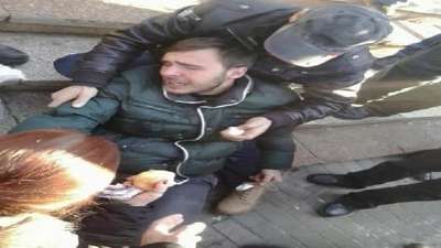 Yüksel elektrik fiyatlarını protesto eden Kosovalılara polis müdahale etti