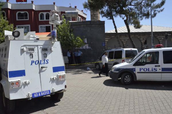 Siverek'te kuzenlerin silahlı arazi kavgası: 1 ölü, 4 yaralı