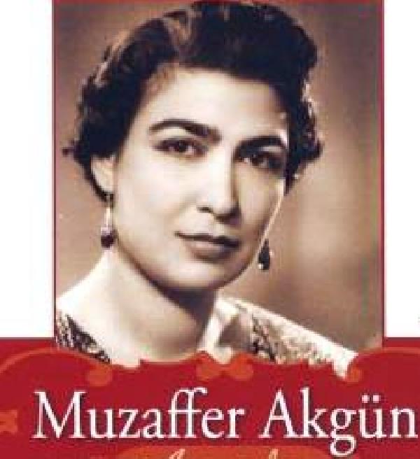 Türkülerin Anası olarak anılan Muzaffer Akgün hayatını kaybetti