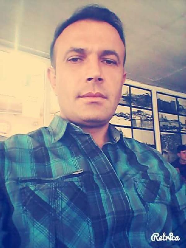 Evine gelen komutanı gören şehit annesi 'Ne olur oğlun ölmedi deyin' diyerek fenalaştı