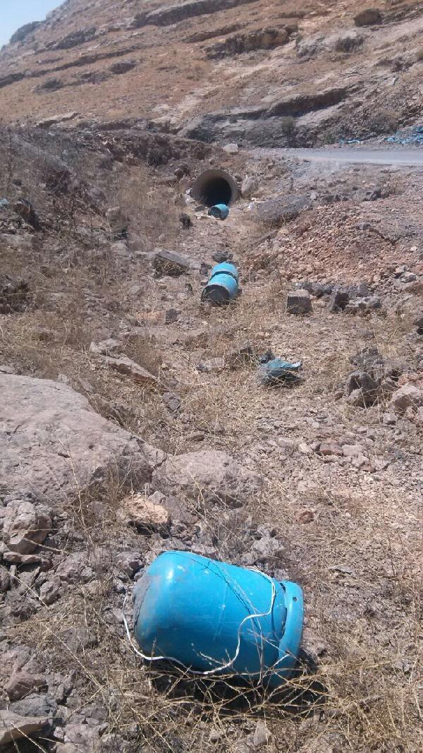 Silvan'da baraj inşaatı yoluna konan piknik tüplü bomba imha edildi (2)