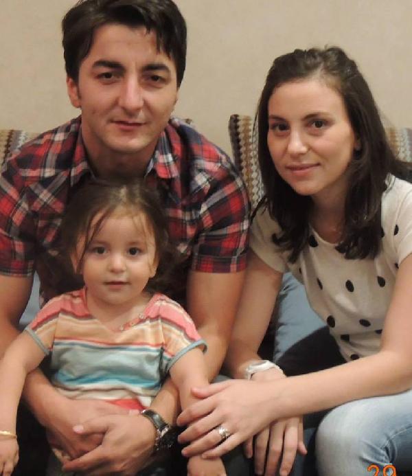 Kayalıklarda mahsur kalan 4 kişi kurtarılmayı bekliyor