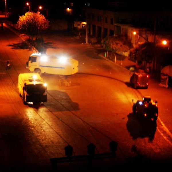 İdil'de çöp konteynerindeki patlayıcı infilak etti: 1 polis yaralı
