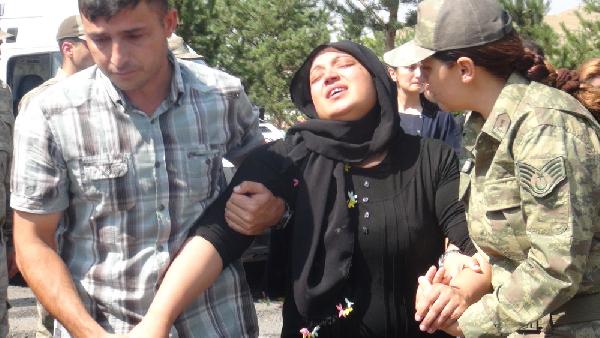 Şehit uzman çavuş Ali Gökçe'nin cenazesinde gözyaşı sel oldu
