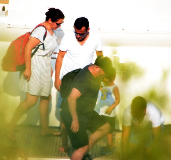 Cem Yılmaz, oğluyla Bodrum tatilinde