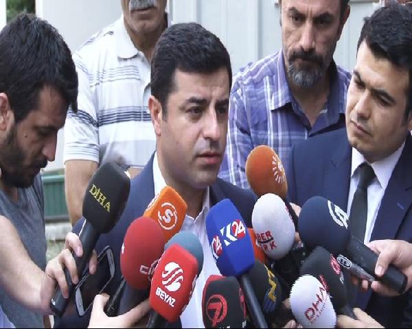 Demirtaş: 'Devlet silah bıraksın' demiyorum, karşılıklı ateşkes durumundan söz ediyorum