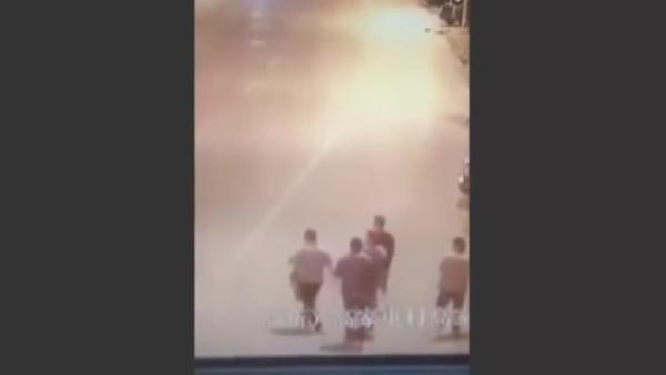 Çin'de “bowling kaza”da bir araç 5 kişiye çarptı