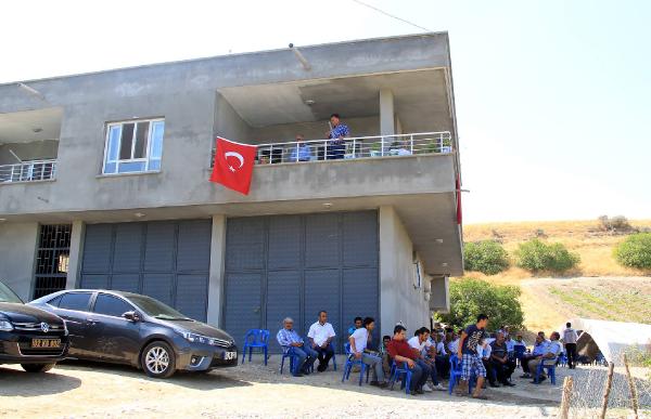 Terhisine 2 ay kala şehit oldu, yakınları gözyaşına boğuldu