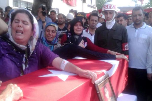 Dedesinin büyüttüğü şehit erin evinde yas var (3)