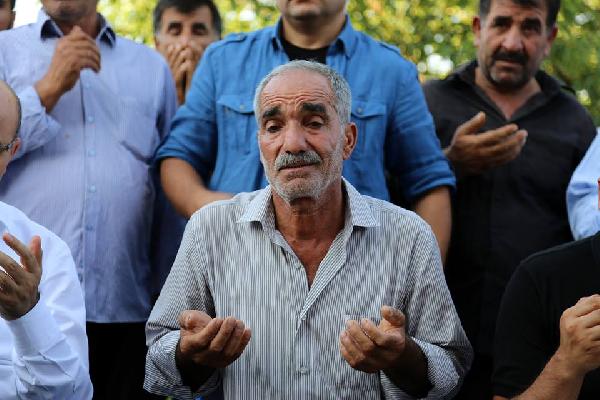 Terhisine 2 ay kala şehit oldu, yakınları gözyaşına boğuldu (2)