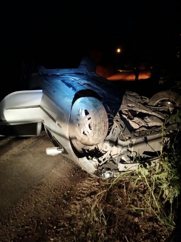 Liseli gençlerin otomobil gezintisi faciayla bitti: 1 ölü 4 yaralı