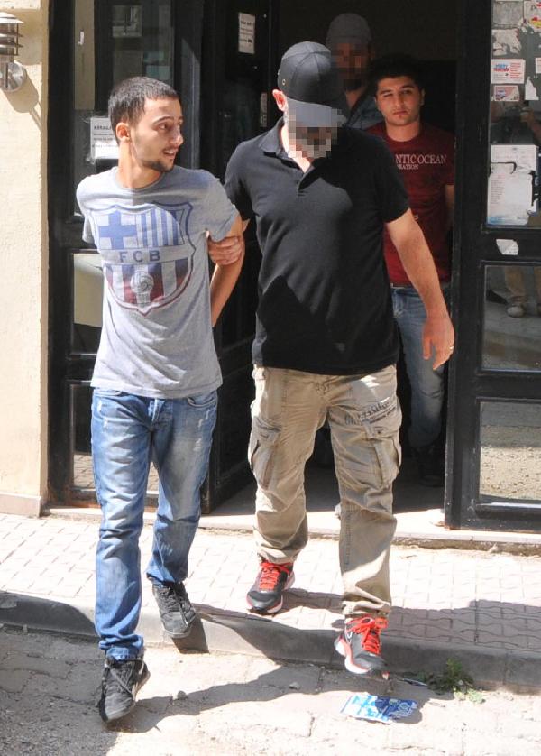 Eskişehir'de YDG-H operasyonunda gözaltına alınan 11 kişi adliyeye sevk edildi