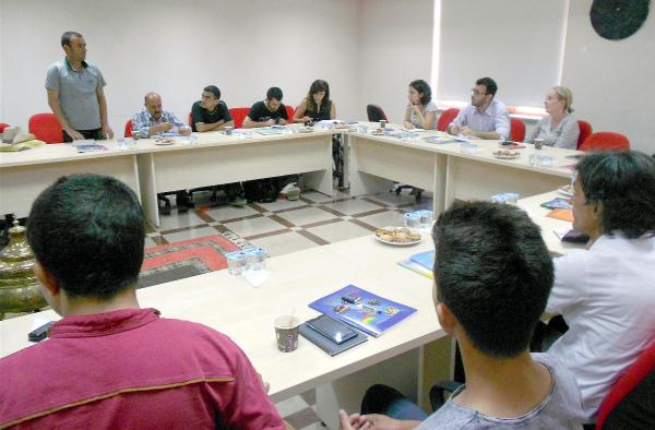 Ezidi çocuklara eğitim desteği