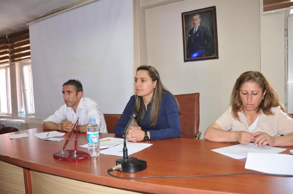 Hakkari Belediyesi, Meclis toplantısını kentteki STK'larla yaptı