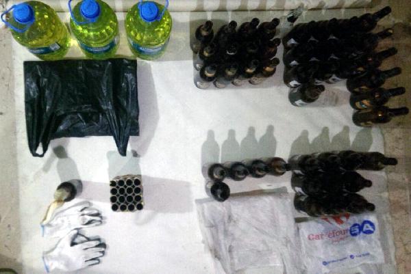 Diyarbakır'da eylemcilere ait molotof ve havai fişek ele geçti