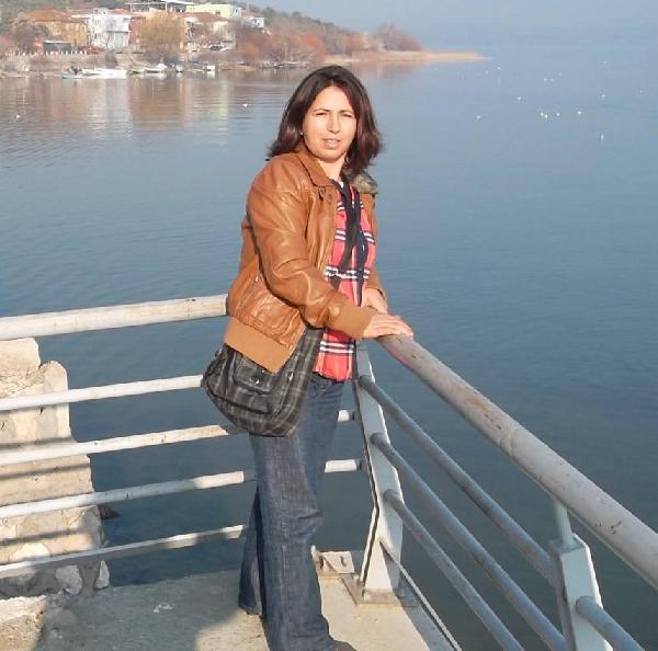 Kazada yaralanan anne öldü, baba ve çocuk yaşam mücadelesi veriyor