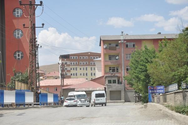 Yüksekova Emniyet Müdürlüğü'ne roketatarlı saldırı (2)