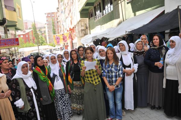 Hakkari'de Barış Anneleri'nden  'Savaşı durdurun' çağrısı
