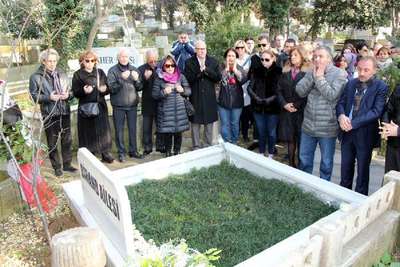 Mehmet Ali Birand mezarı başında anıldı