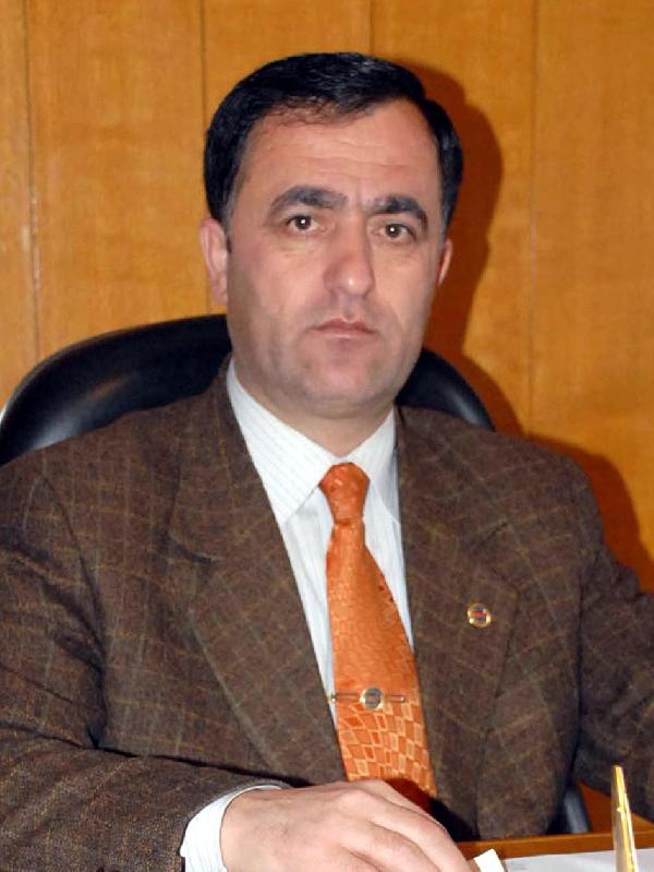 Belediye başkanı kazada yaralandı