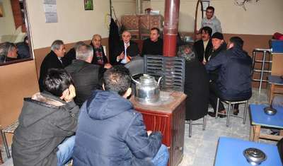 CHP'li Öğüt Van'da kar temizledi