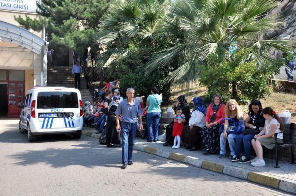 Hastanede unutulan çanta paniğe yol açtı