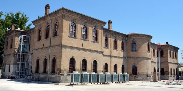 orgeneral akar in genelkurmay baskani olmasi kayseri lisesi mezunlarini sevindirdi