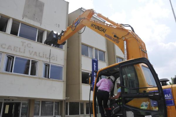 Kocaeli eski valilik binası 'Kent meydanı' ve otopark olacak