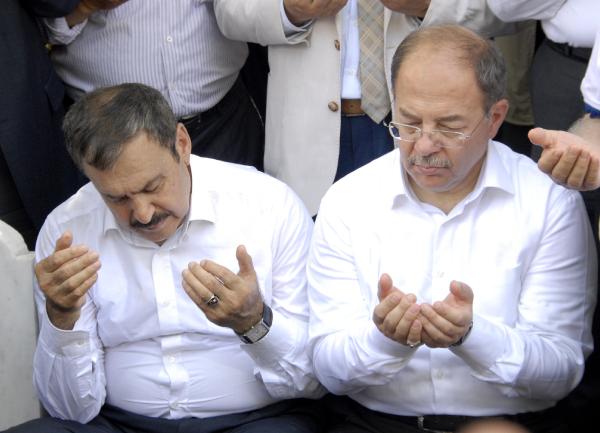 Bakan Eroğlu'nun acı günü (5)