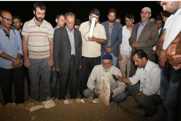 İzmir'de viyadük kazasında ölen 3 işçi Van'da toprağa verildi