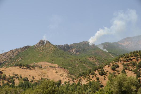 Tunceli'de PKK'lılar askeri helikoptere ateş açtı (2)
